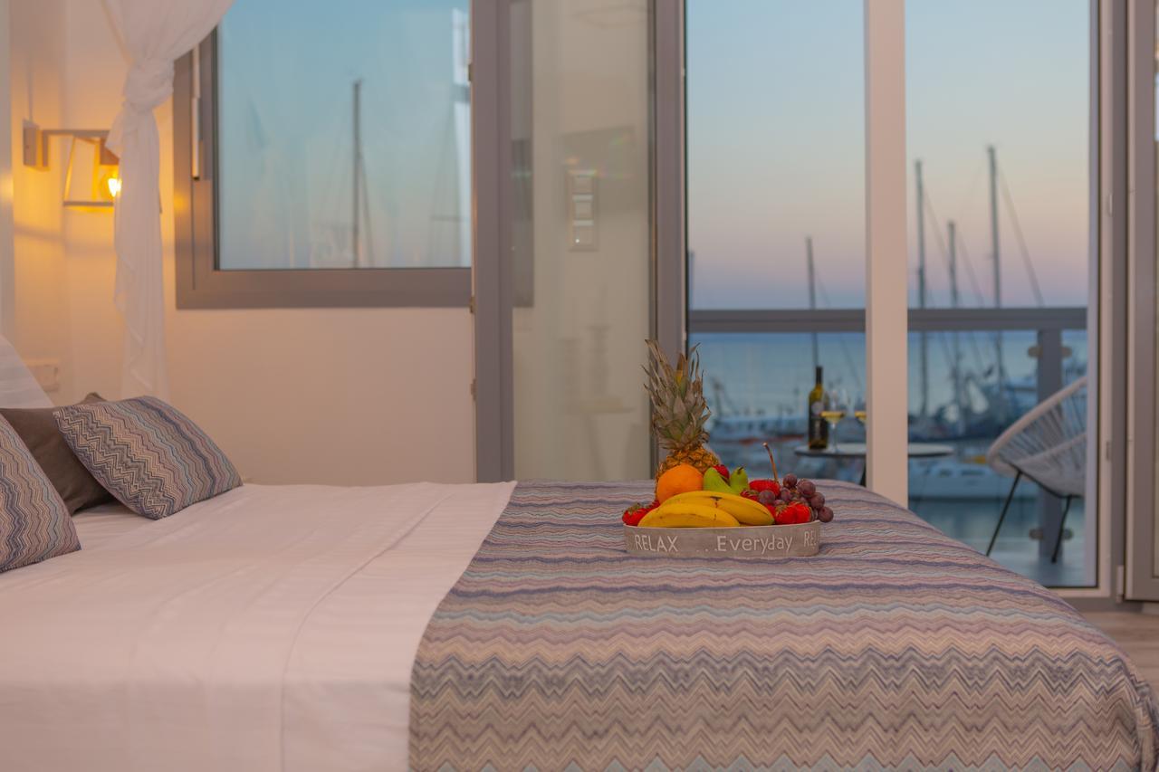 Naxos Riviera Suites Naxos City Exterior foto